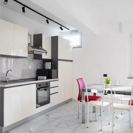 Lägenhet Rifugio Elegante A Due Passi Dal - Free Wifi Giardino E Ac Sarnico